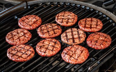 Black Angus burger van de BBQ